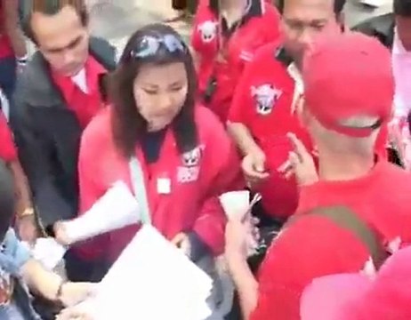 les reds shirts se font payer par Thaksin - 12 mars 2010