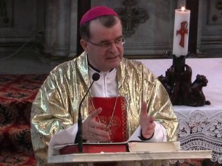 Procesiune catolică cu Preasfântul Sacrament în Bucureşti