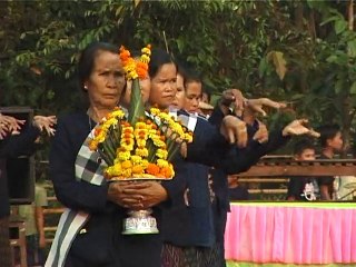 Danse des femmes Ban Na Teui LAOS