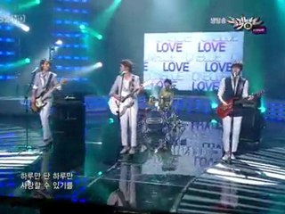 C.N Blue - 20100604 - Love on MB