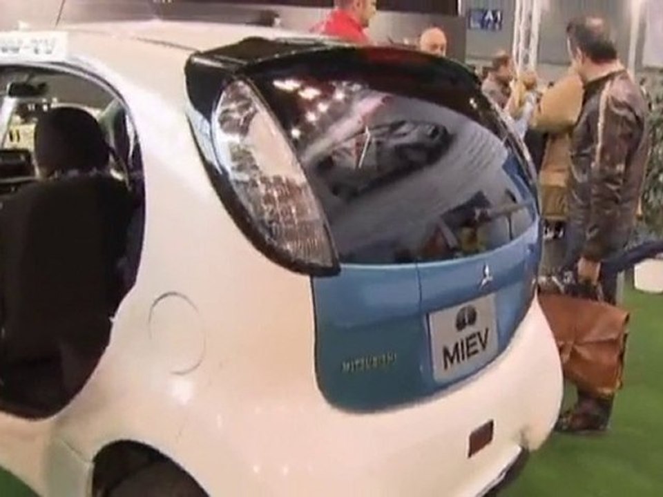 Classic car chic | Video of the day