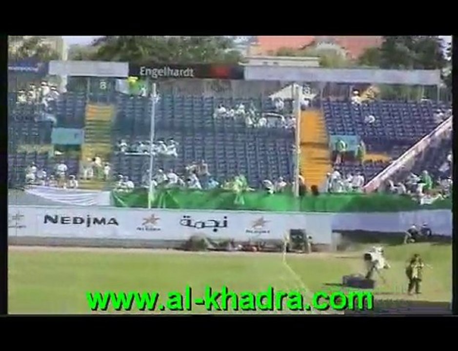 Algerie EAU ( Entrèe au stade ,al-khadra.com.part3)