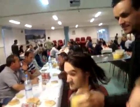 hollanda batitrakyalilar iftar yemegi roterdam mevlana camii