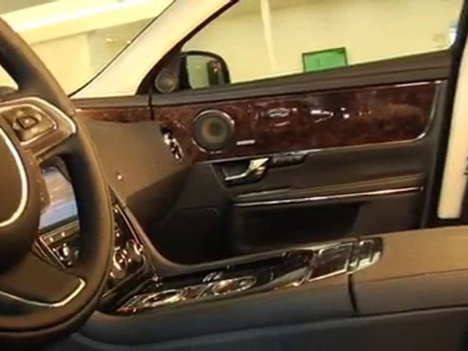 Mercedes Benz S550 vs. Jaguar XJ Fort Myers Dealer