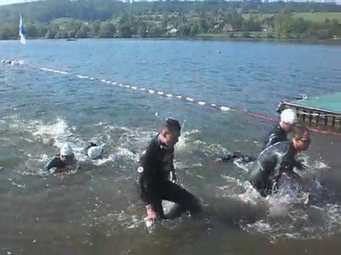 Triathlon pont-audemer 23 mai 2010 sprint_100 arrivées nage