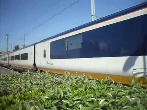 l'ex eurostar TGV 3305/3306 arrive en gare