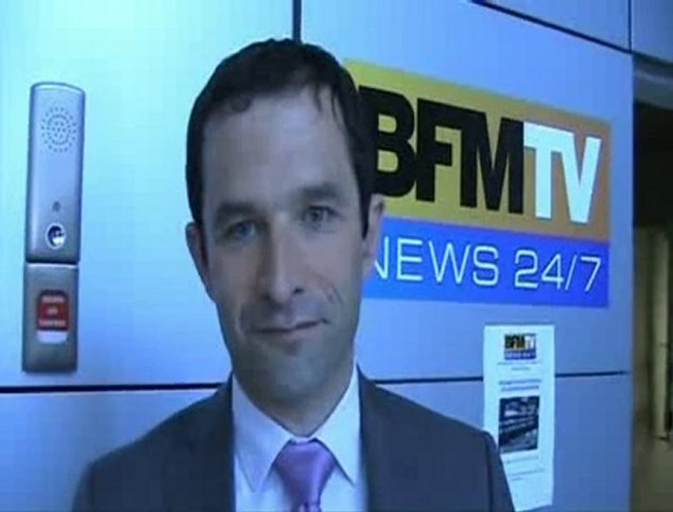 Que pense le PS des apéros Facebook ?