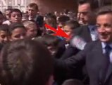 Lancer de bouteille sur Sarkozy à Beauvais