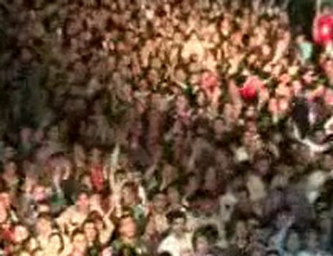 SÜMER EZGÜ DEMOKRASİ KONSERİ