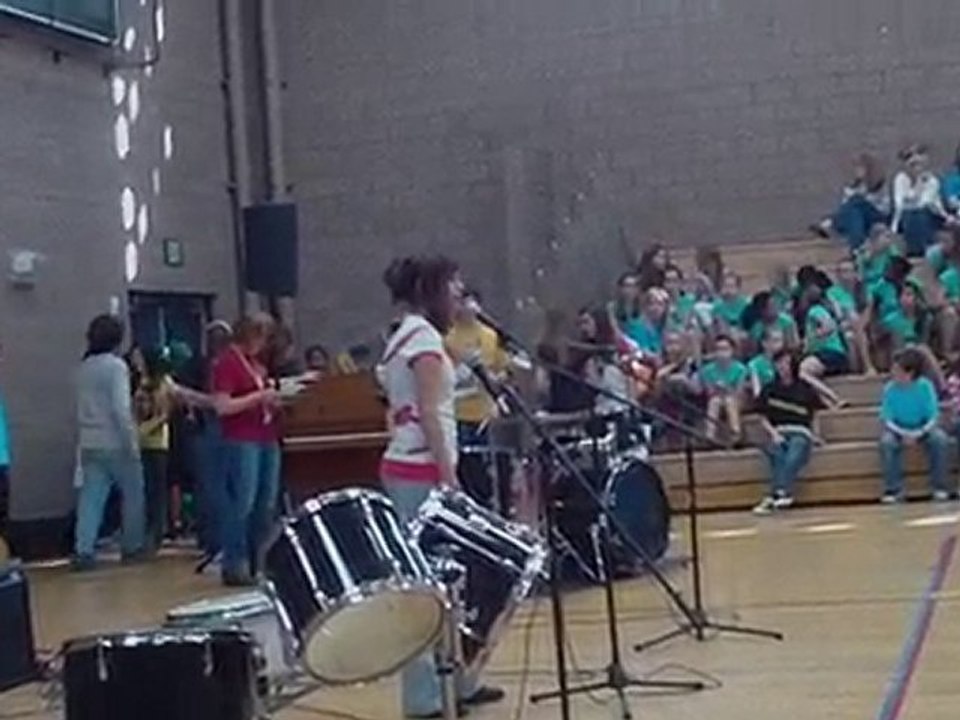 Samantha~Talent Show 2009