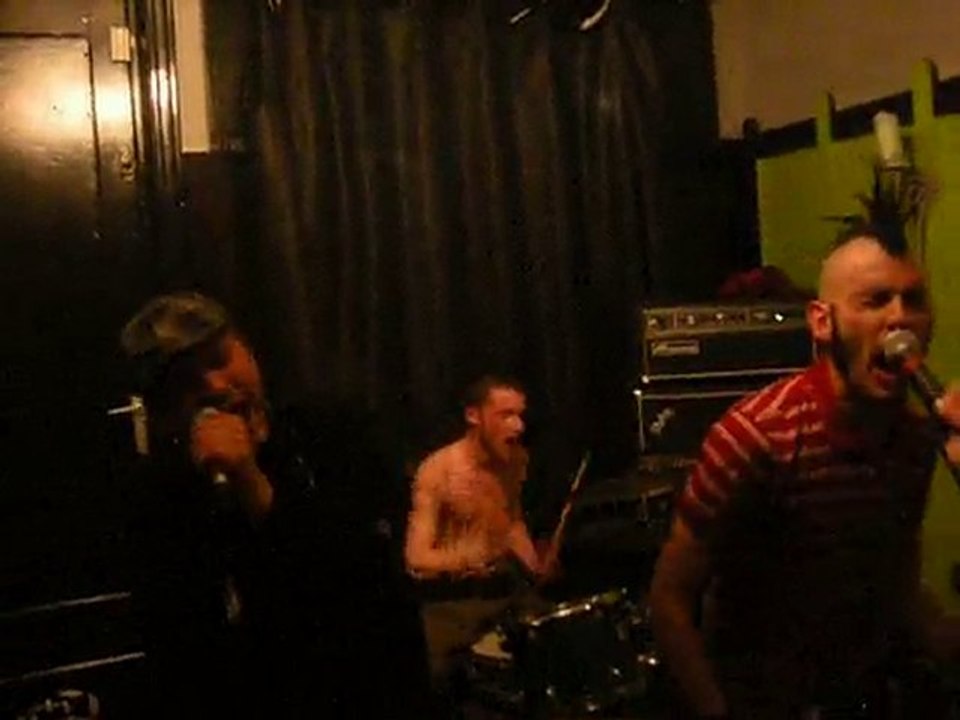 05 - Justin(e) - Monsieur B - à Mons