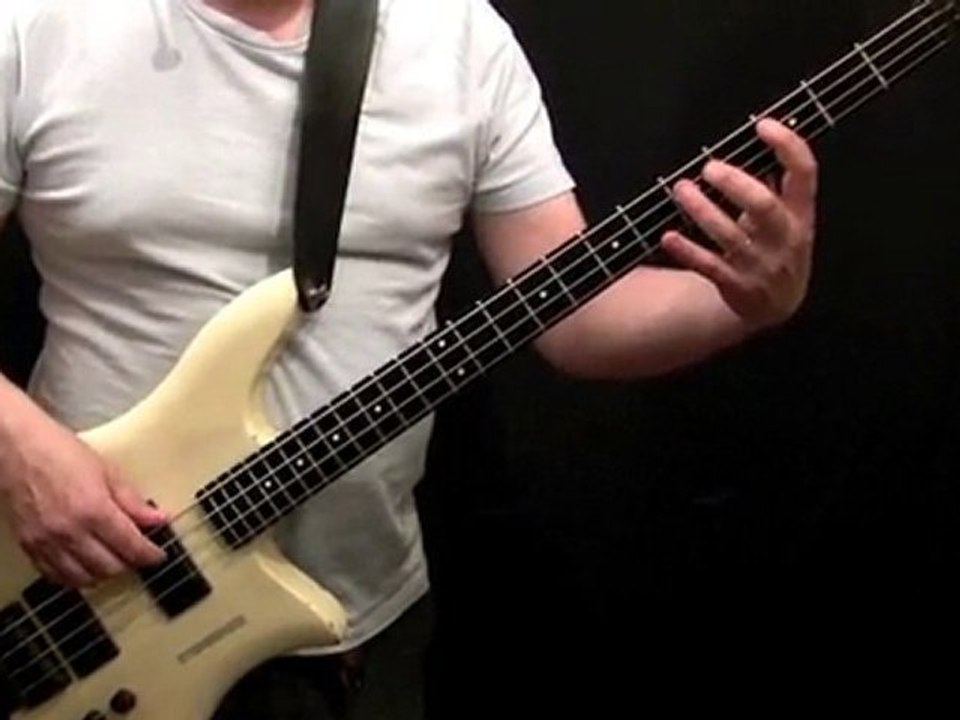 How To Play Bass to She's Not There - Part 1