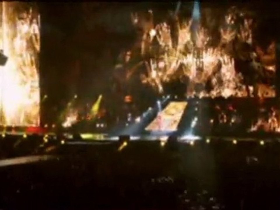 MYLENE FARMER VS CARMINA BURANA