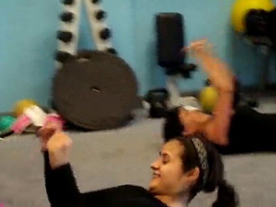 Family working for 6 pack abs