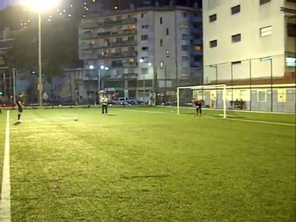 PICT2693premier peno adersaire marqué