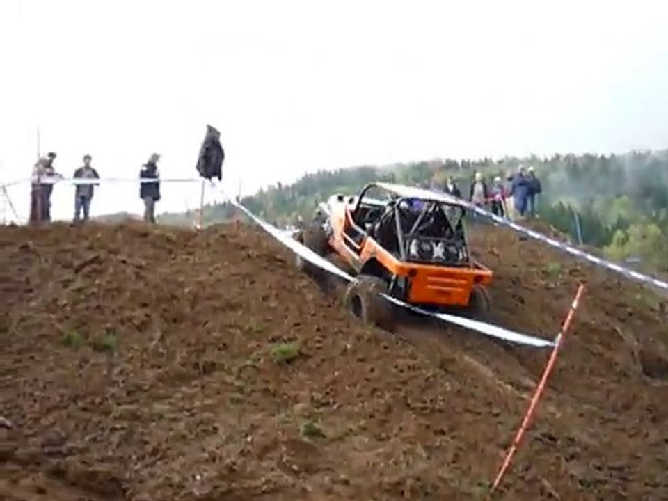 Chambon sur Jeep 2010. Indian Crawler