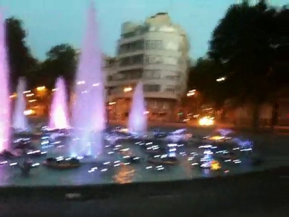 FONTAINE LUMINEUSE PERPIGNAN