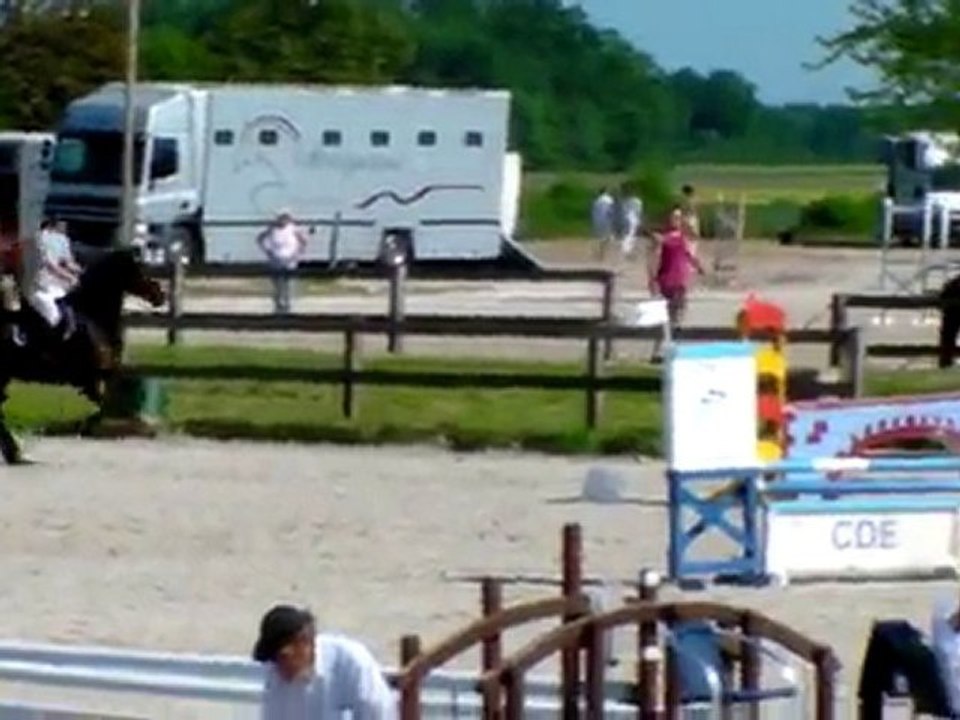 NAMILOU LIVERDY 24-05-2010 C2