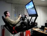 Un simulatore di guida molto realistico