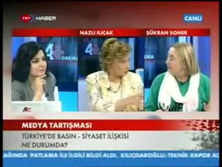 Medya siyaset tartışmasına sınek müdahalesi...!