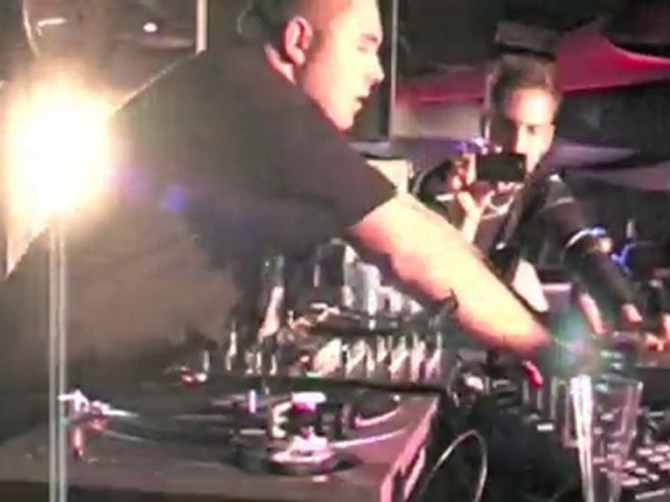 Dualitic, Nuits Sonores 2010, Blast