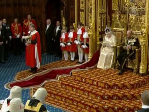 Королева огласила программу коалиционного правительства