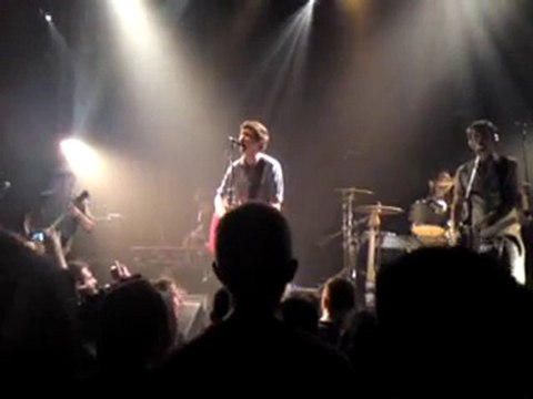 Luke - Pense à Moi live à Savigny Le Temple 25.10.2010