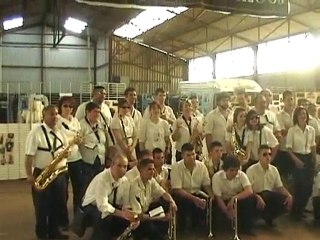 Musicos Crevillent y Fontenay al cuartel