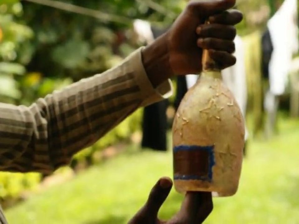 Davy Etoudi expose à la Librairie des Mémoires 6