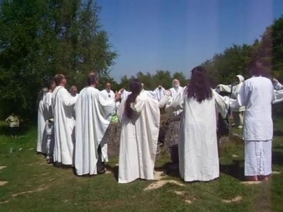 Les Druides de Bretagne rassemblés à Tréhorenteuc