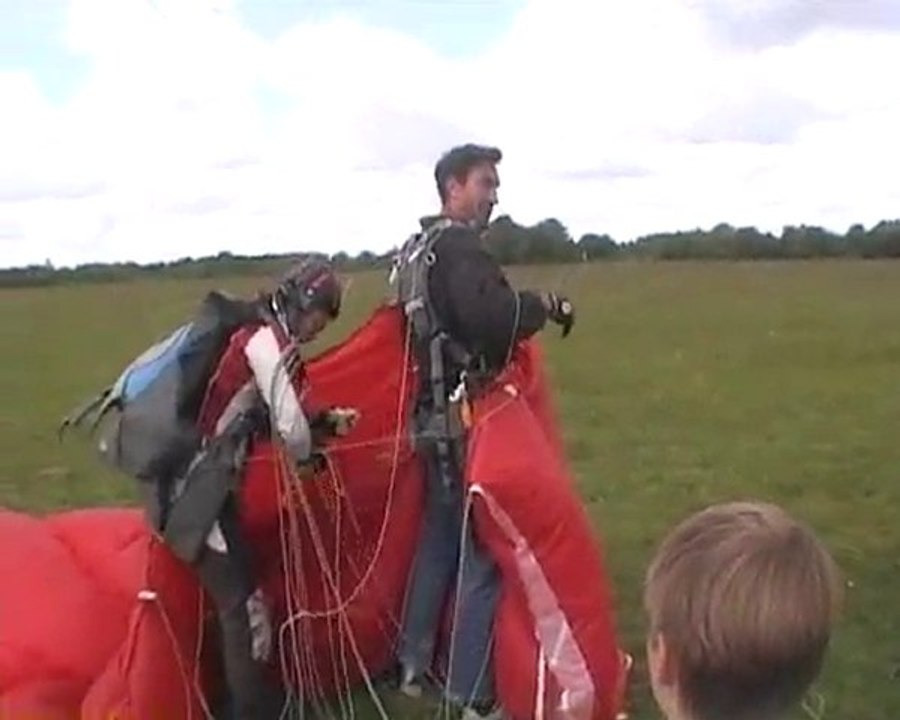 chute libre de cyril et nico en tandem