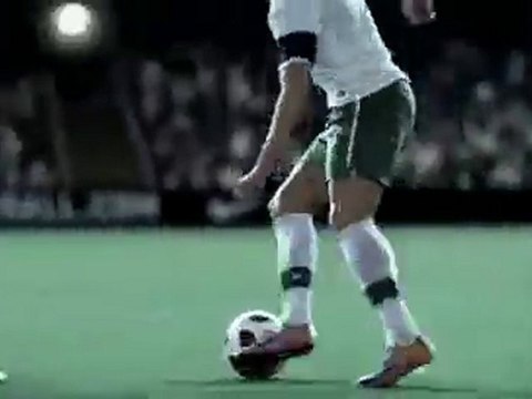 Pub : Nike Write the future version longue