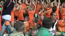 Flashmob oranje-fans in DutchDress