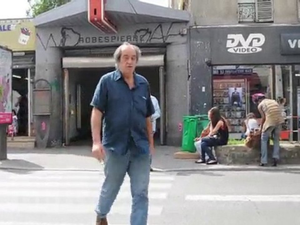 Sortie du métro Rosbespierre