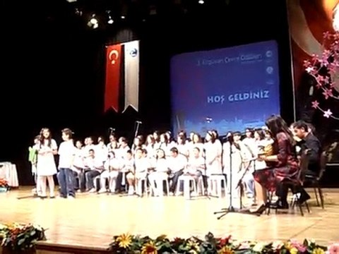 Cumhuriyet İlköğretim Okulu Korosu