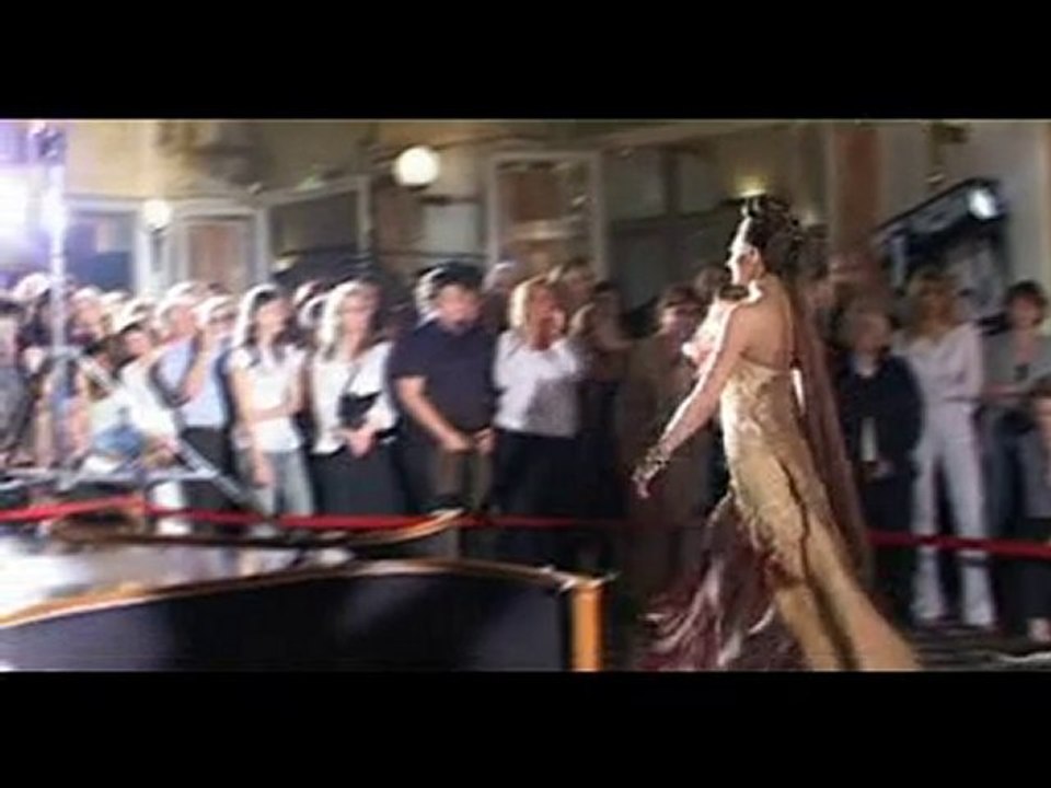 DEFILE SOPHIE DUCASSE BAR LUTETIA REALISATION ARMELLE FAUVEL