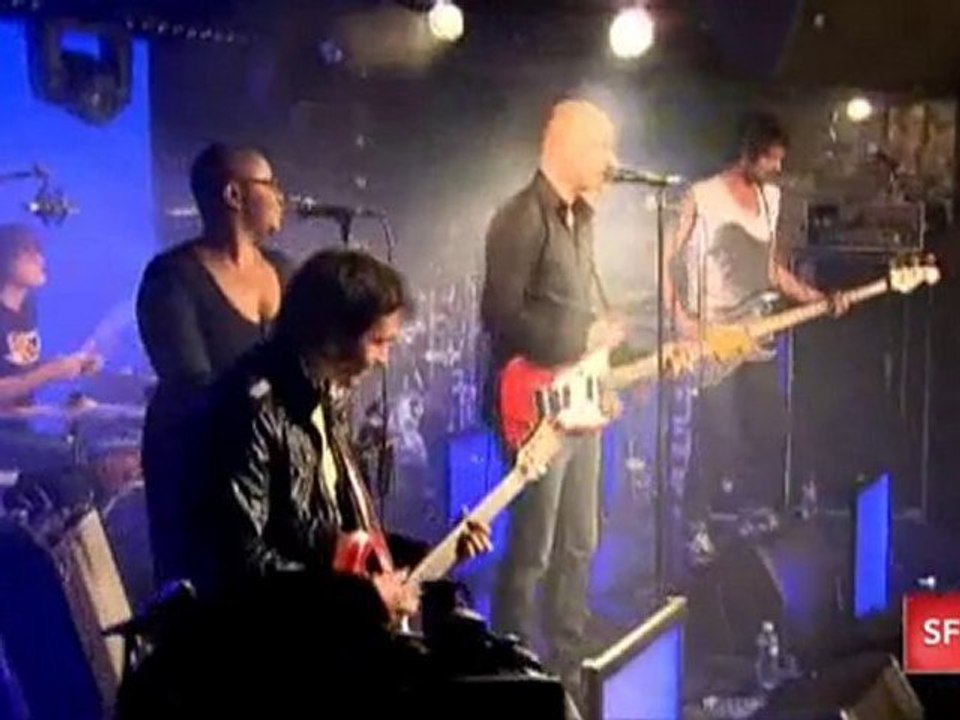 Michael Jackson : controverses autour de sa tombe (JT SFR Mu