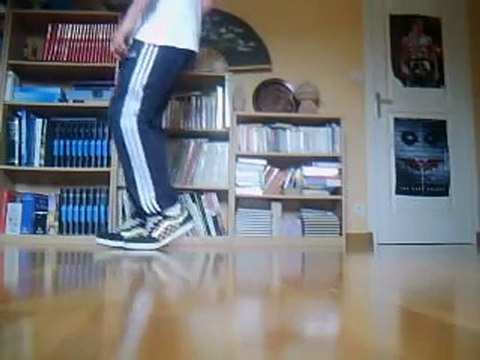 Moonwalk pour les 1 ans de la mort de Michael Jackson