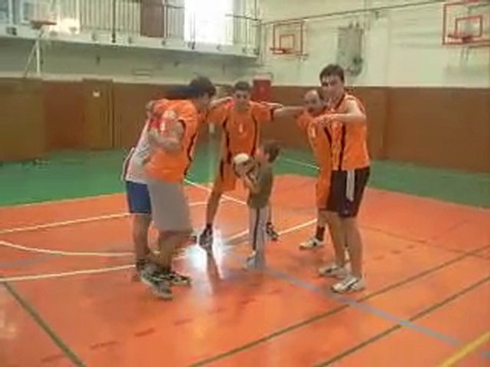 Uluğbey İlköğretim Okulu Öğretmenler Voleybol 2010