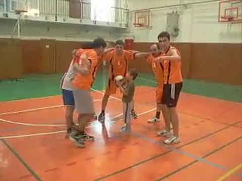 Uluğbey İlköğretim Okulu Öğretmenler Voleybol 2010