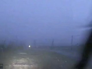 25/05/2010 23h Microrafale Humide sous Bow Echo 1