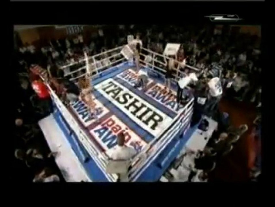 Vic Darchinyan vs Eric Barcelona Round 10 - 11