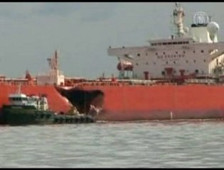 Collision Causes Oil Spill in Waters off Singapore