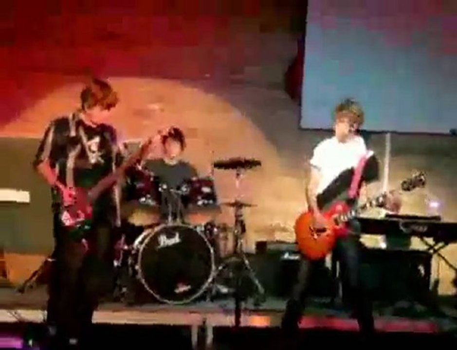 Good Days Night Song 1 and flange at Kadina showcase 2009