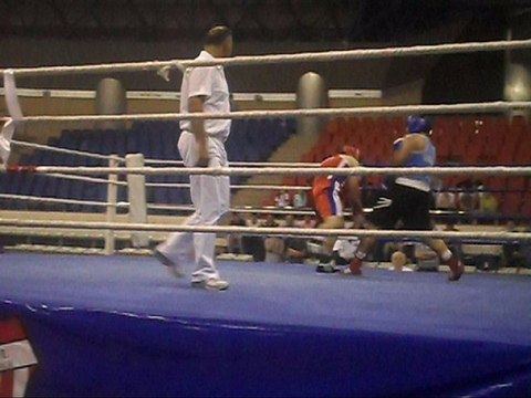 Parmaklıklar ardında müziği