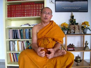 Ajahn Suthep - The Development of Dynamic Meditation