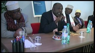 le Maire prend la parole  Comores 2010