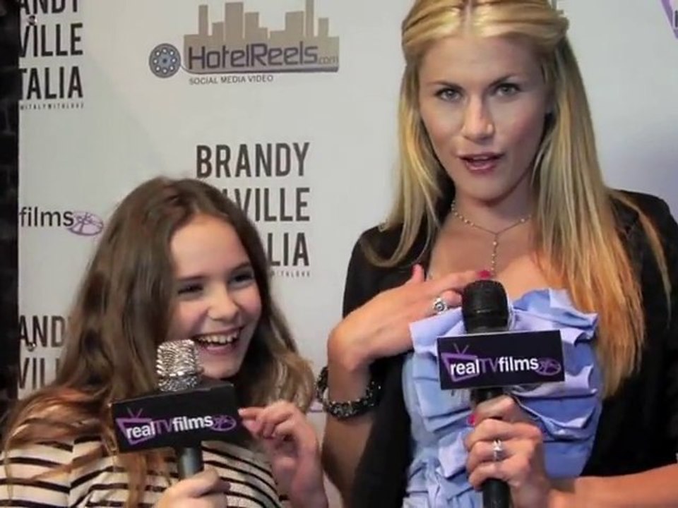 Emma Prescott, Brandy Melville Santa Monica Promenade