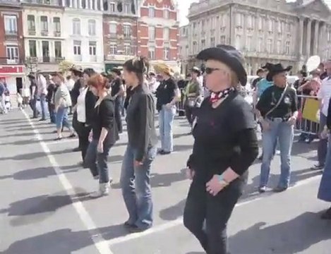American journeys : country sur la grand'place de Cambrai