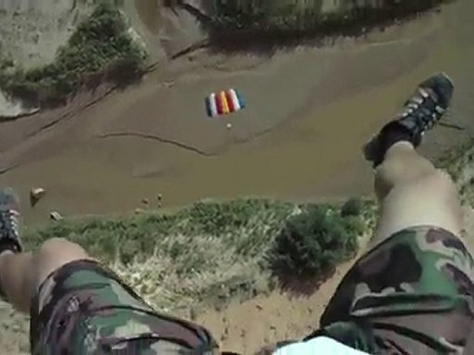 BASE JUMP with Contour HD Wearable Camcorder @ v-nix.nl
